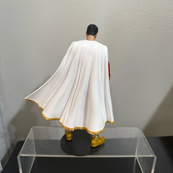 McFarlane DC Shazam Fury of the Gods 7" Figure - Picture 5 of 10